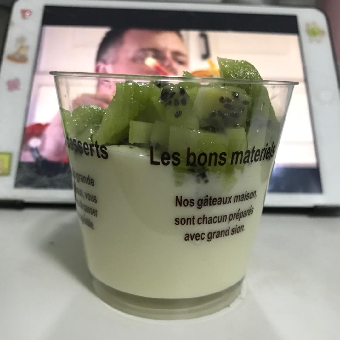 情人节巧克力慕斯杯