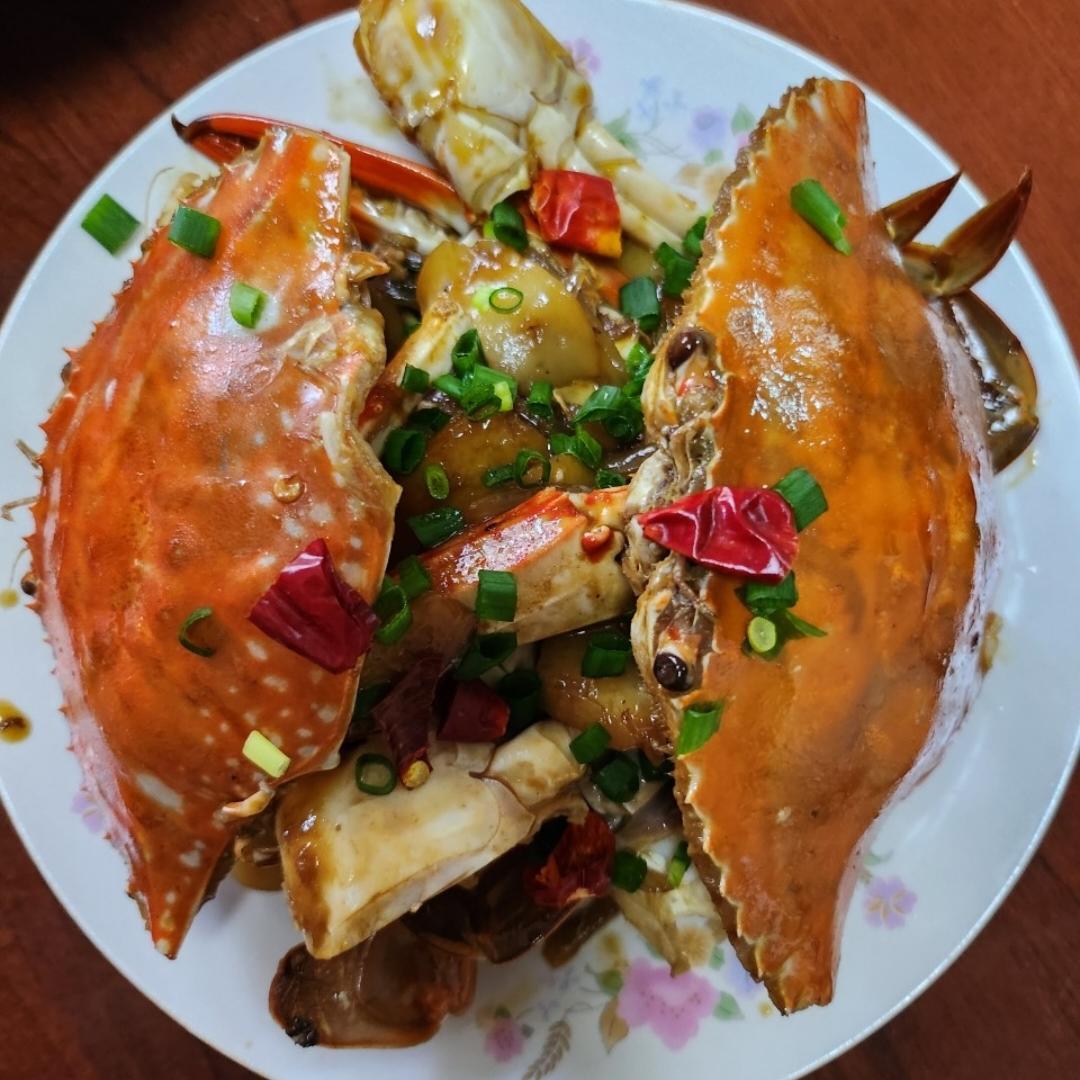 梭子蟹炒年糕～标准的江浙菜