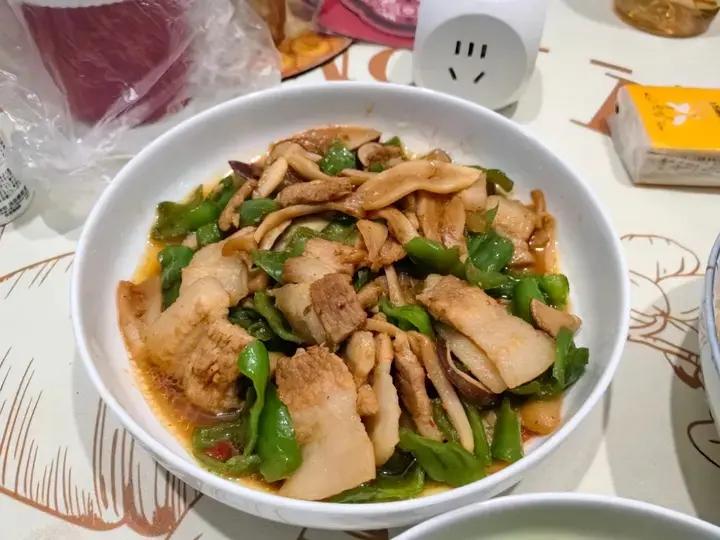 赤松茸炒肉