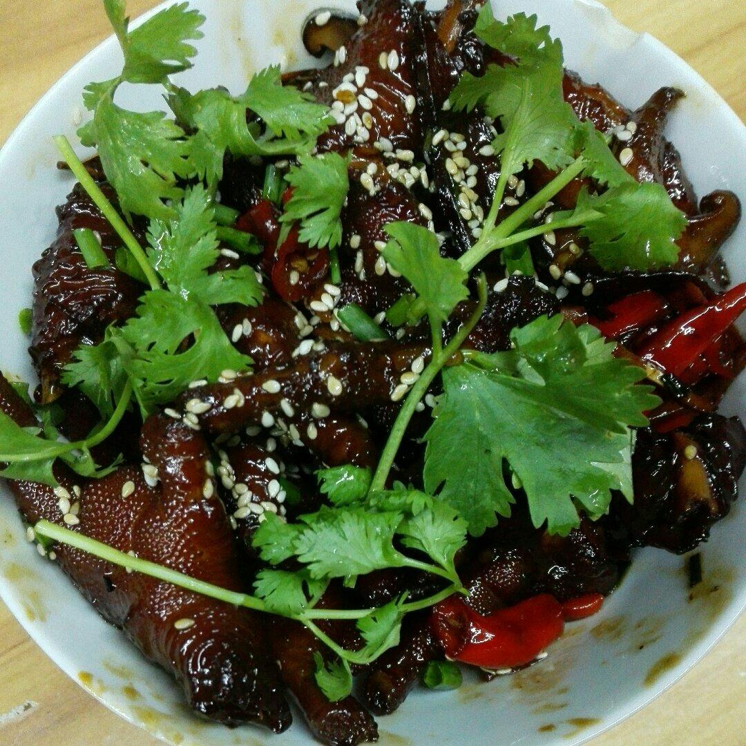 香辣烧鸡爪