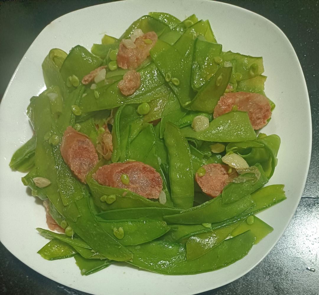 无比简单的荷兰豆炒腊肠，营养又好吃～！