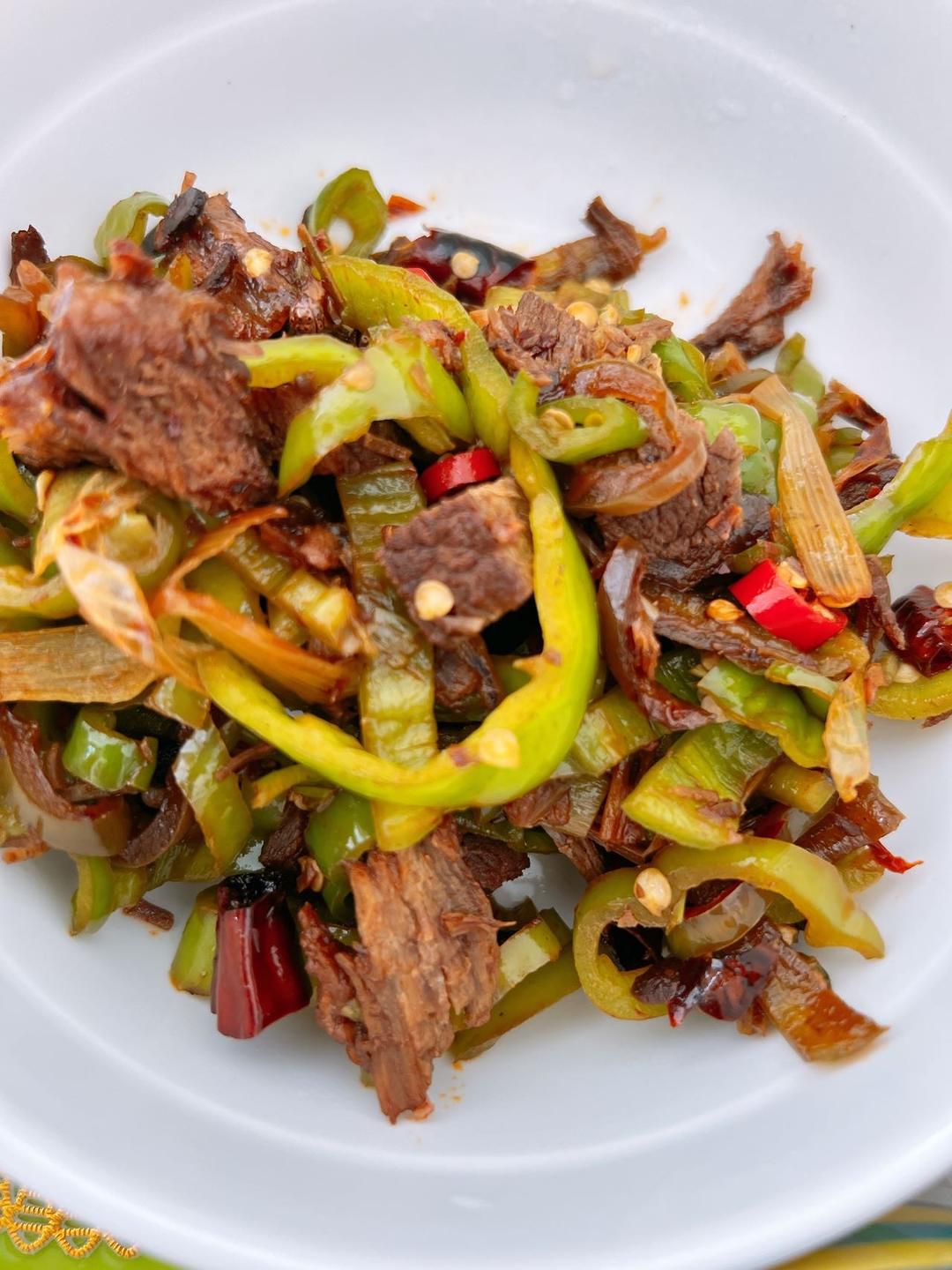 牛肉炒辣椒