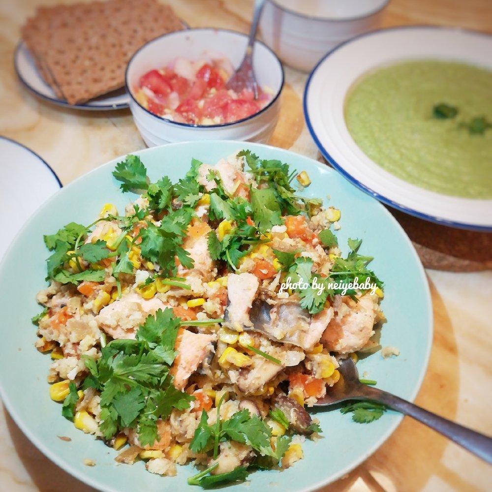 【健康三餐】三文鱼时蔬菜花米炒饭