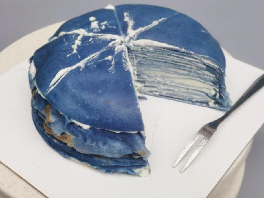 萍萍6001做的海蓝之谜蝶豆花海盐千层蛋糕