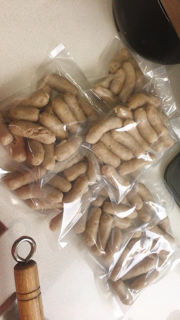 自制黑椒风味脆皮肠--多图详解手工灌肠