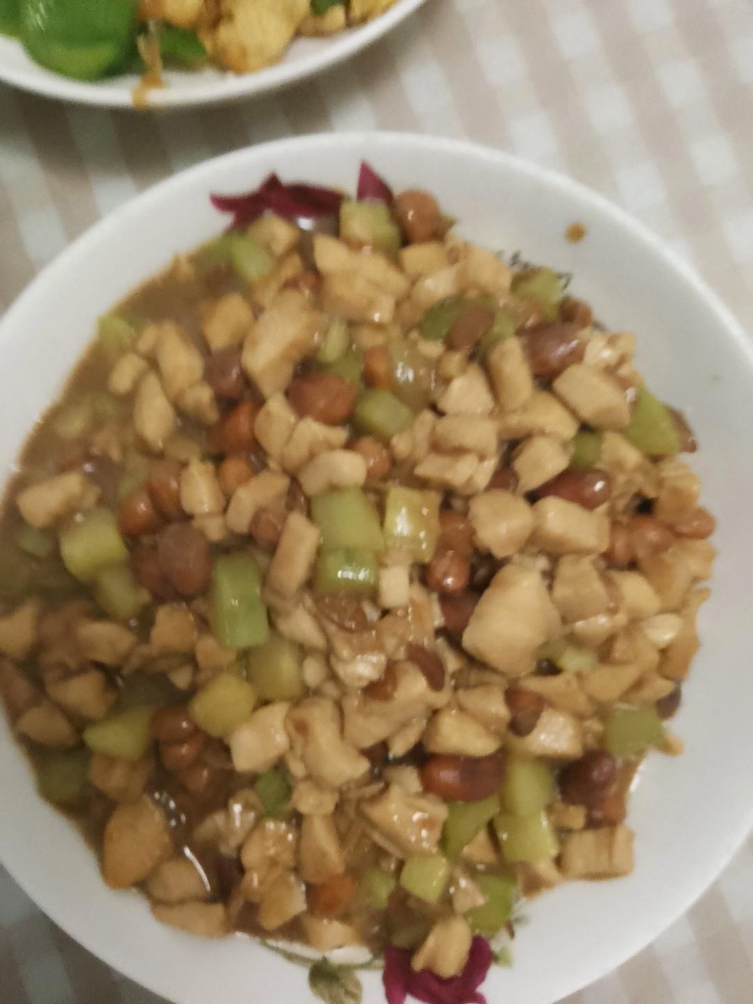 【中餐厅】亮大厨教做宫保鸡丁『多图详解』