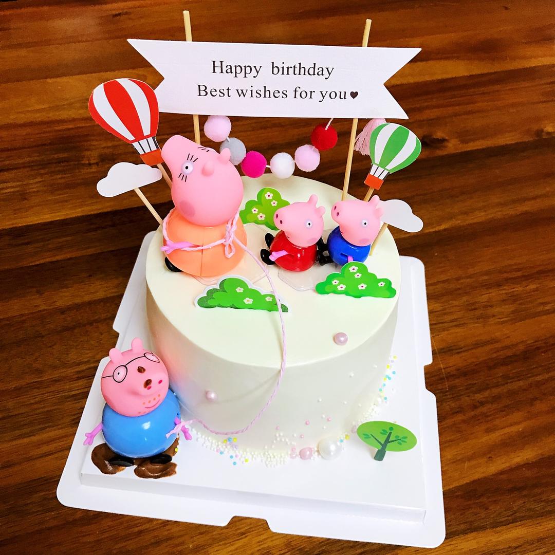 小猪佩奇场景蛋糕