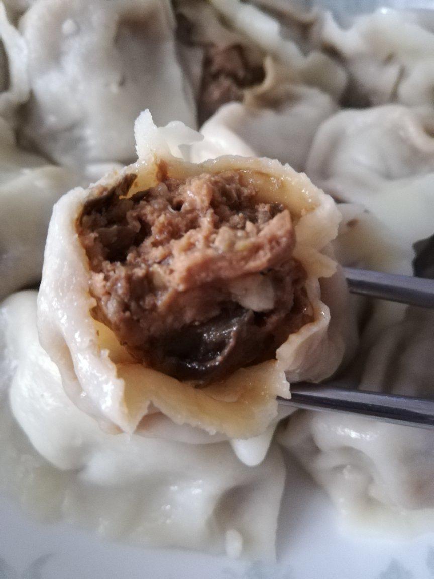 茄子馅饺子（饺子馅会流汁哦）