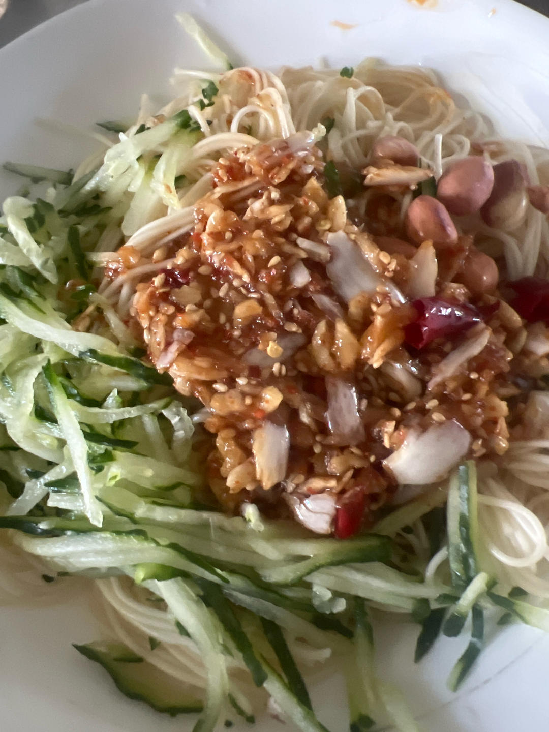 一碗普普通通的凉面，成本1.6💰清爽解腻又好吃！