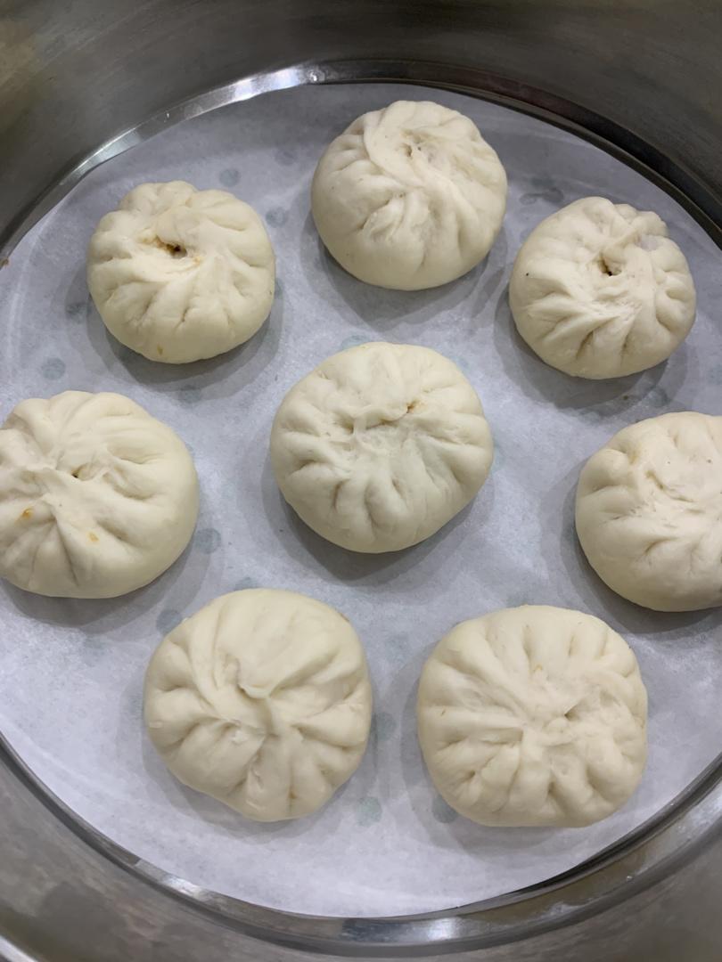 松软多汁的肉包子