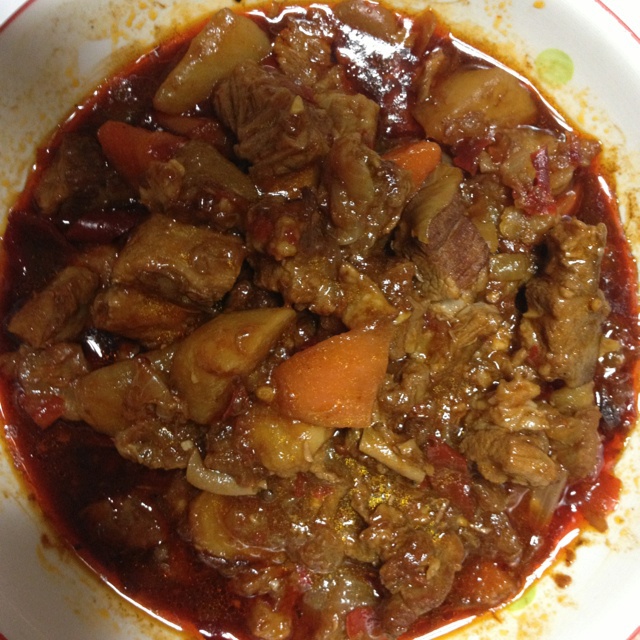 胡萝卜土豆烧牛腩
