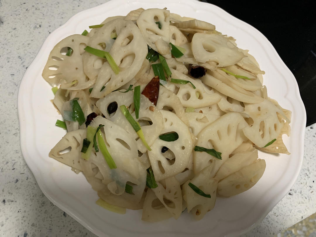 怎么炒，炒出来不发黑的香脆炒藕片