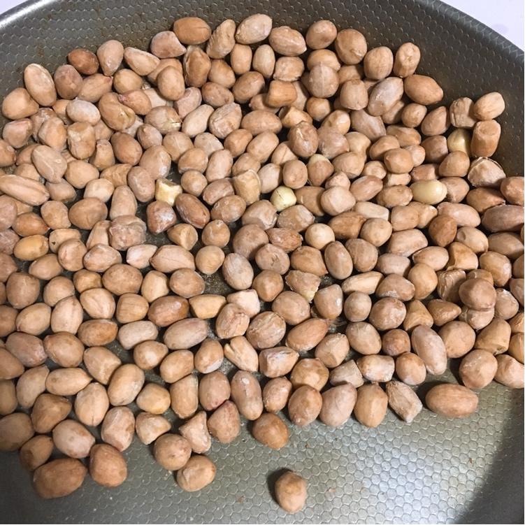 盐烤花生米