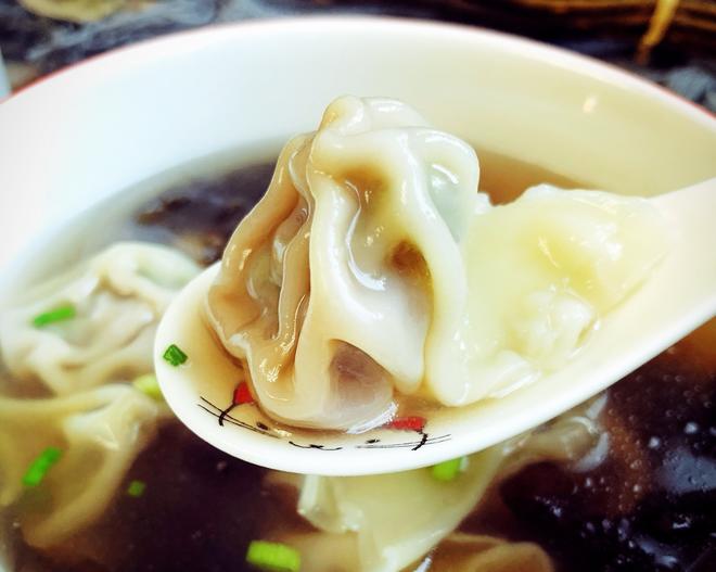 芹菜牛肉馅馄饨的做法