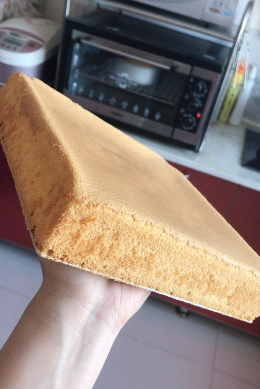 烤箱做蛋糕（戚风蛋糕的做法）