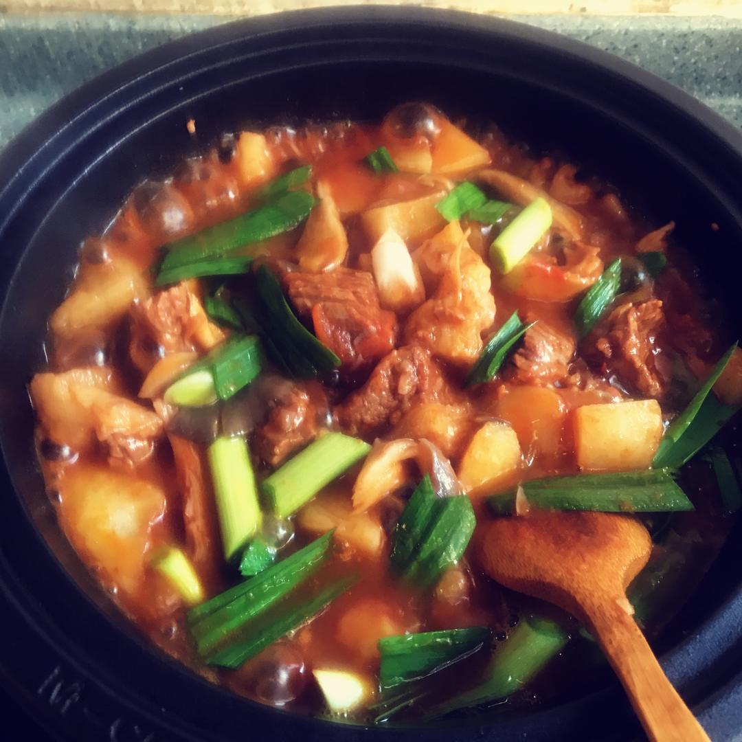 【番茄土豆炖牛腩】