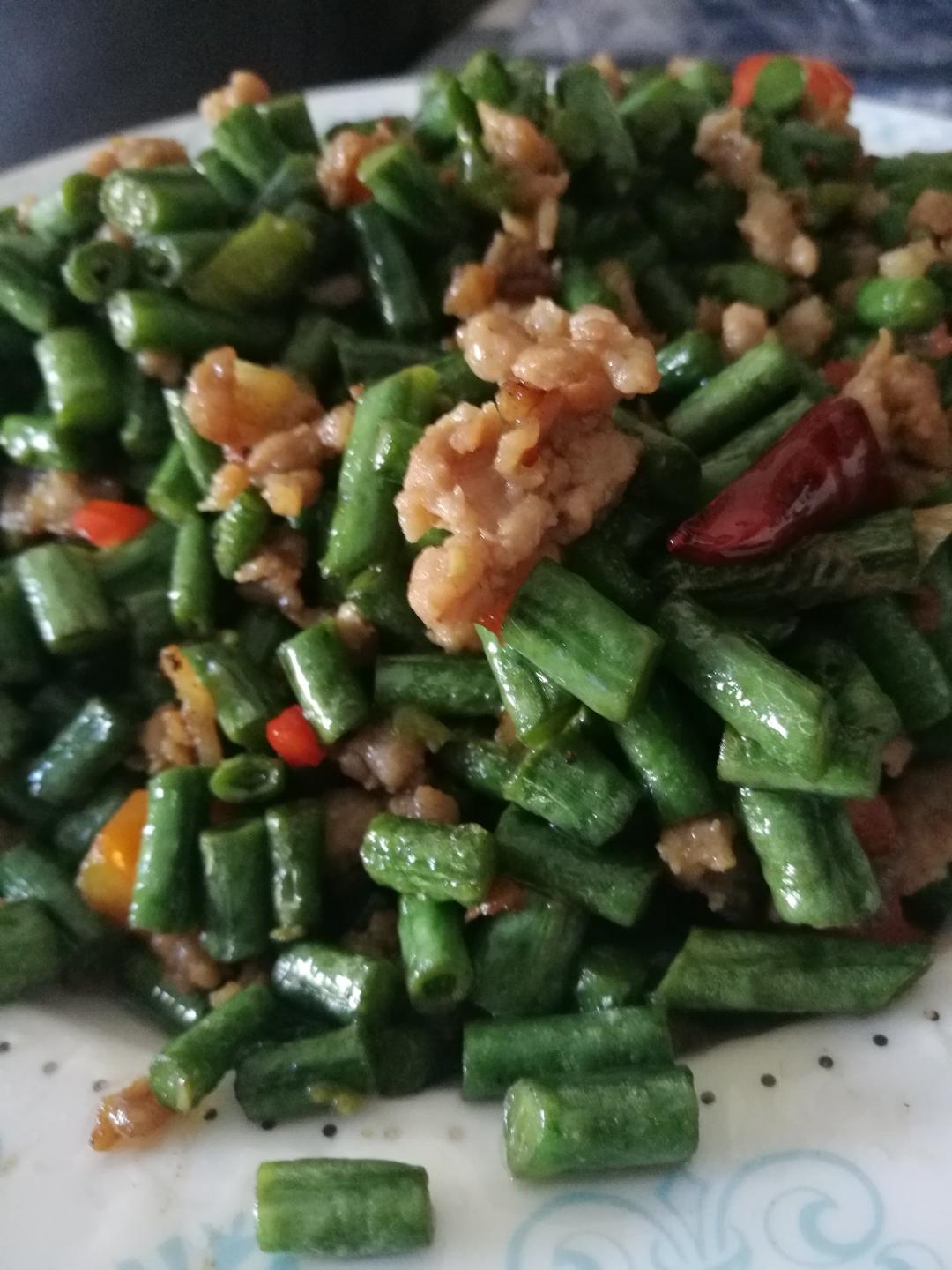 肉沫豆角下饭菜