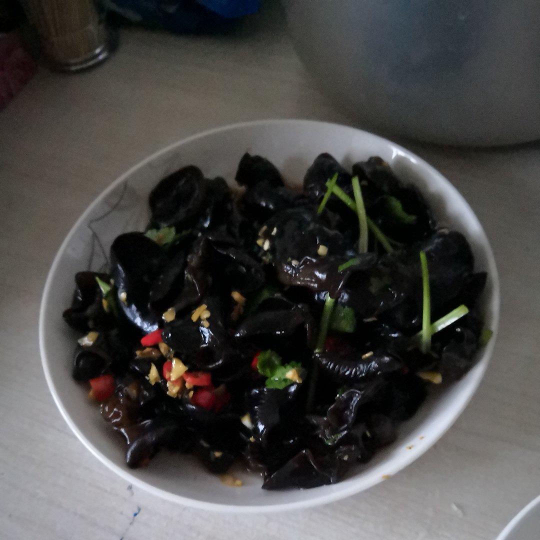 凉拌爽脆木耳