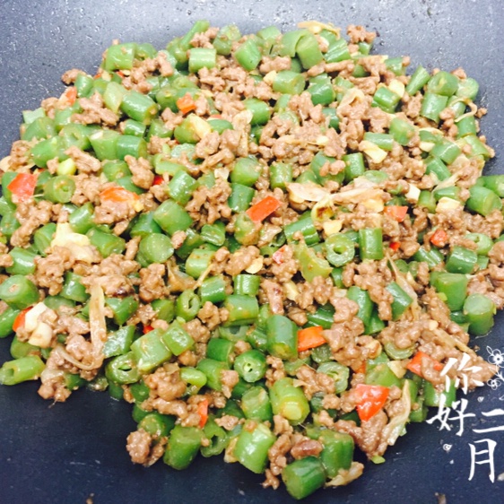 肉沫豆角下饭菜