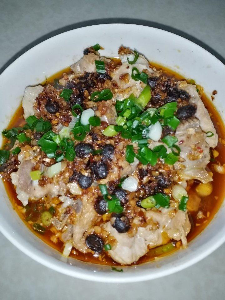 鲜嫩多汁的豆豉蒸排骨