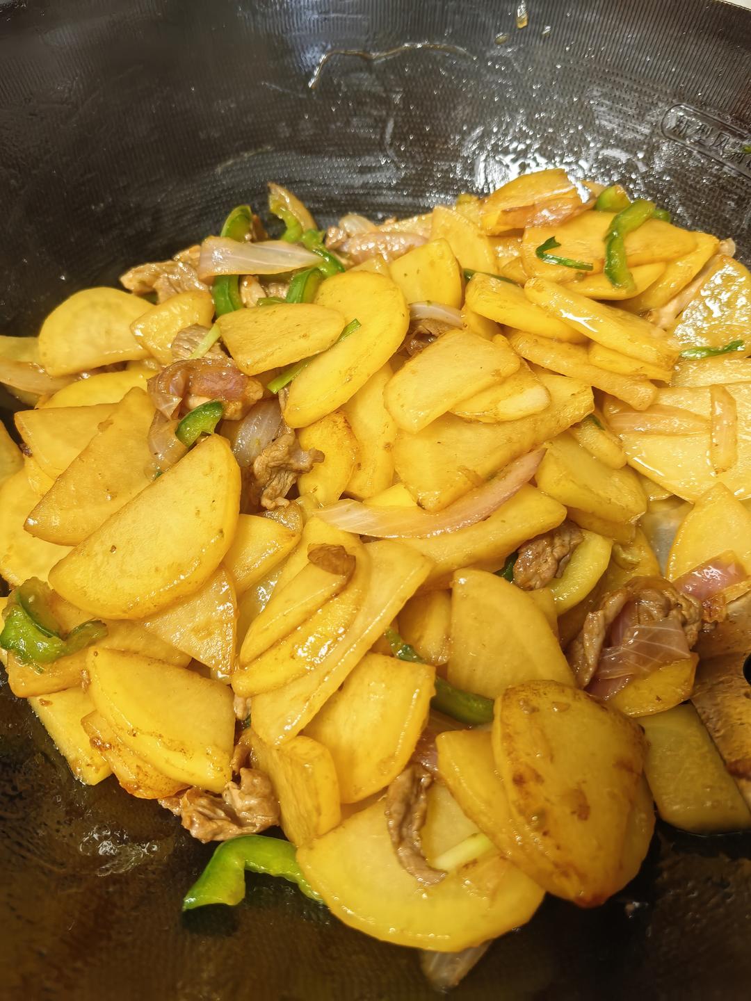 红烧土豆片