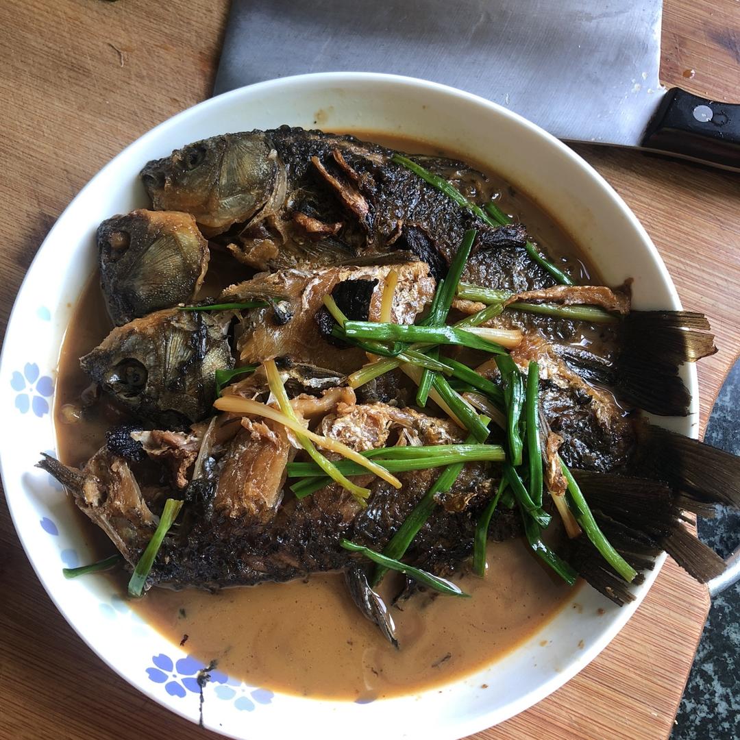 红烧鲫鱼