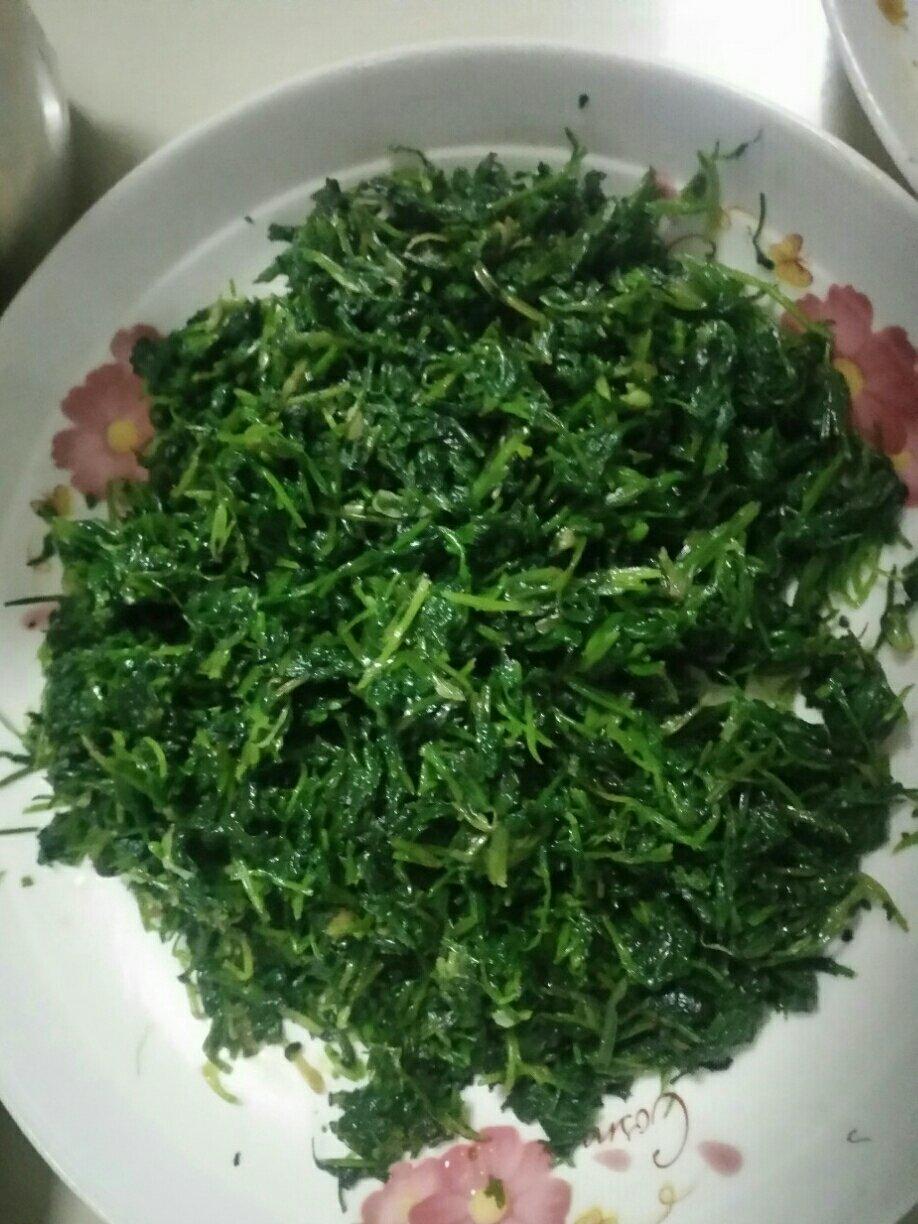 凉拌水萝卜缨