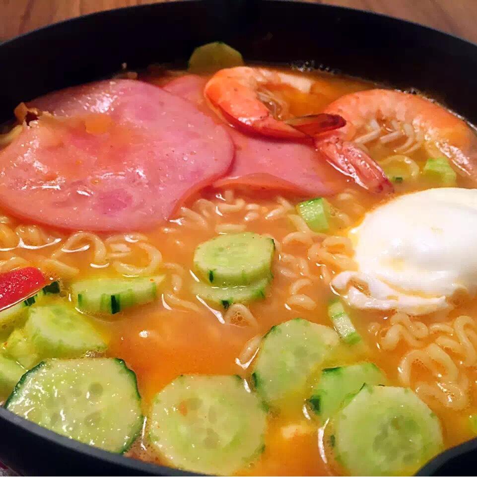 满足食欲的深夜秘密 森系浓香泡面