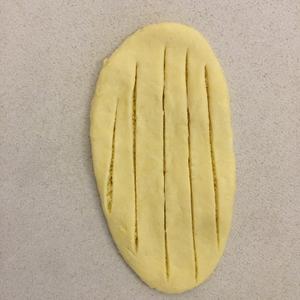 低筋面粉做的椰蓉面包卷的做法 步骤5