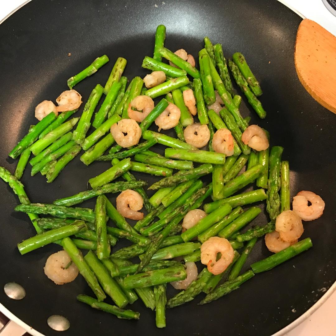 清炒芦笋虾仁