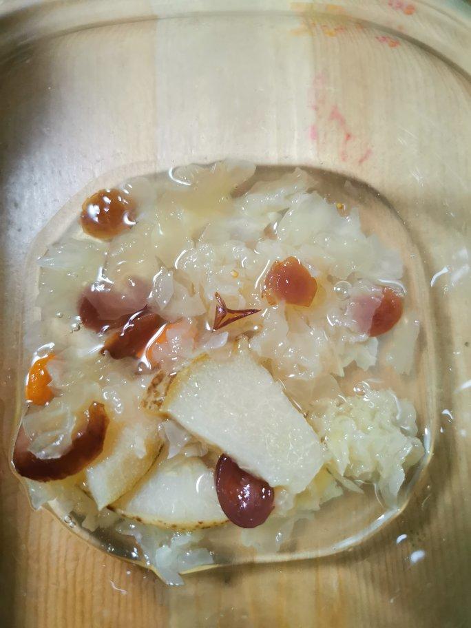 银耳枸杞红枣【3月北鼎养生壶食谱】