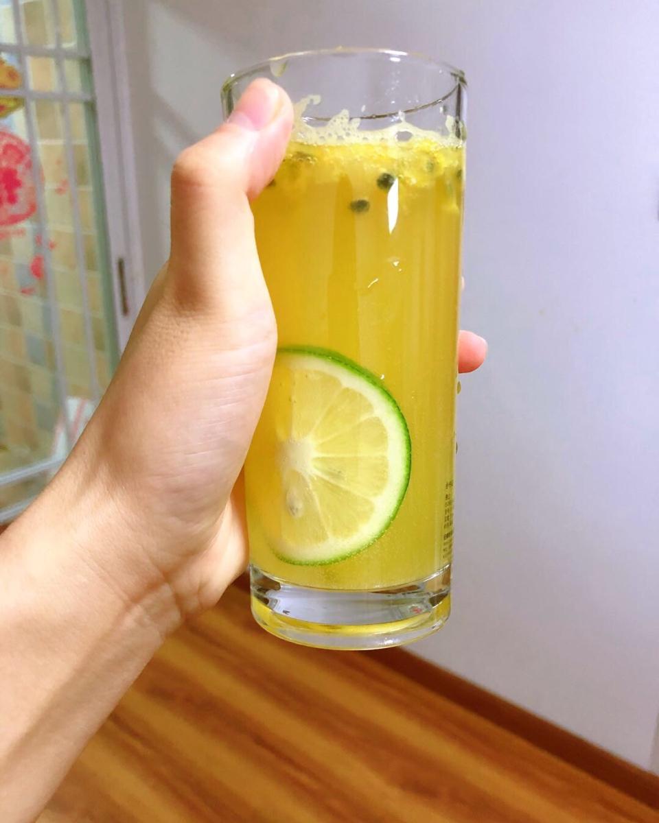 青柠/青桔百香果气泡水/夏日必备