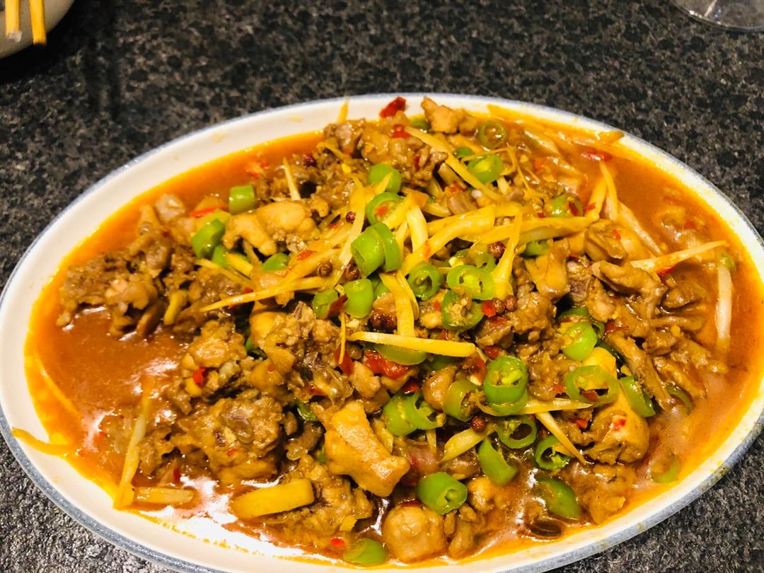 厨师长教你：自贡名菜“鲜锅兔”的家常做法，味道很赞先收藏起来