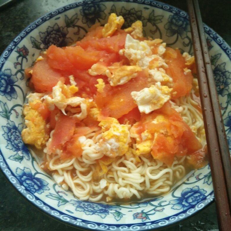 超级入味好吃的番茄鸡蛋面