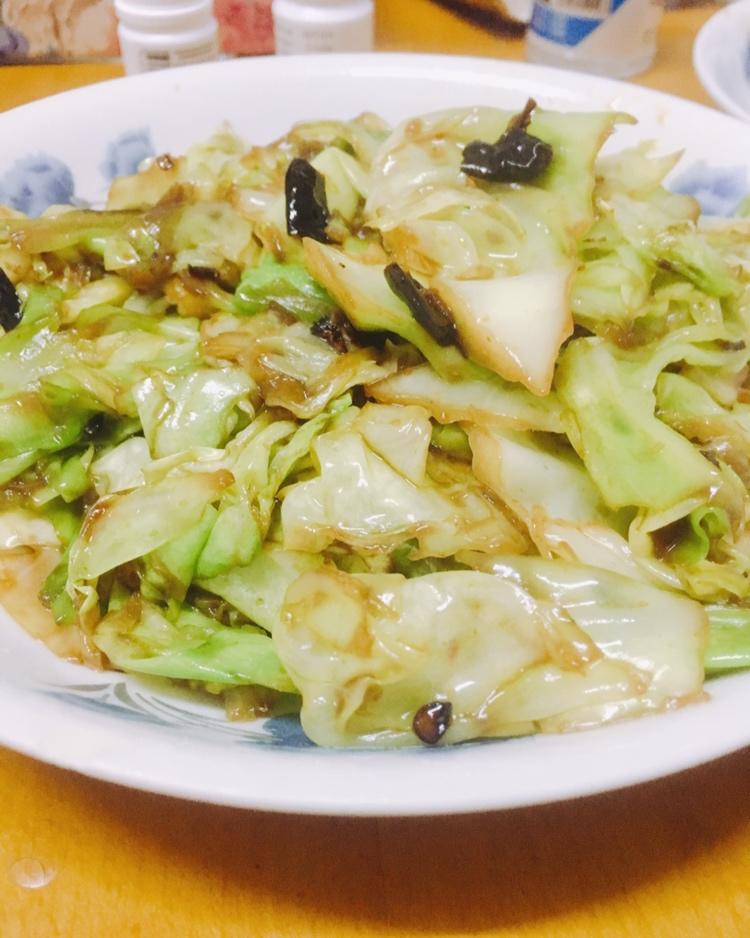 阿婆手撕包菜