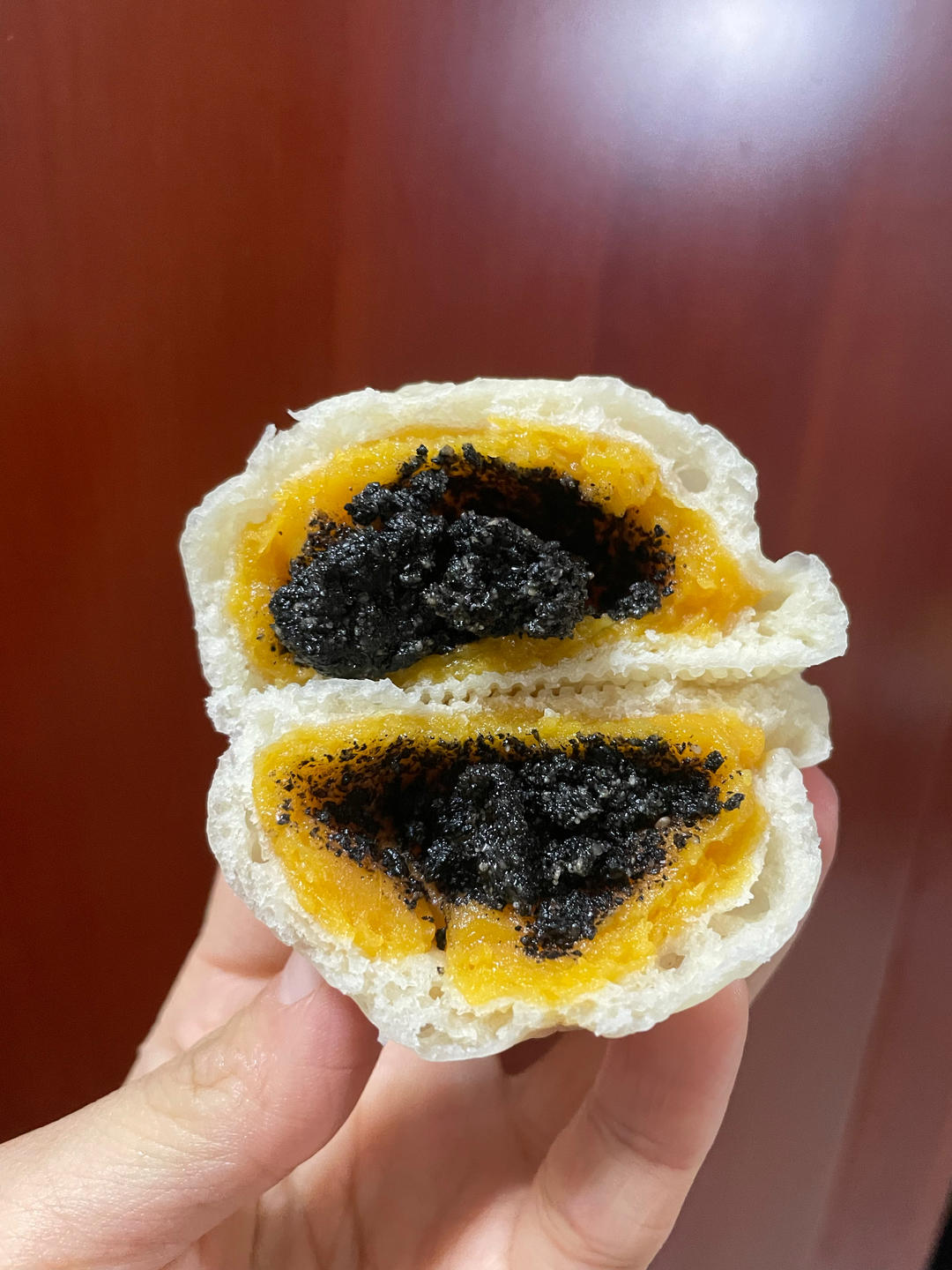 一口惊艳 软绵绵糯叽叽的红薯糯米黑芝麻馅包子