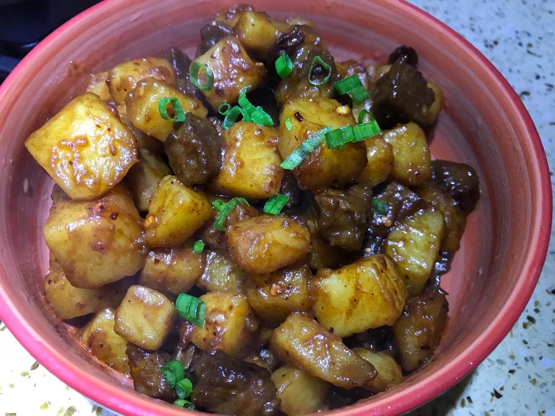 牛肉烧土豆