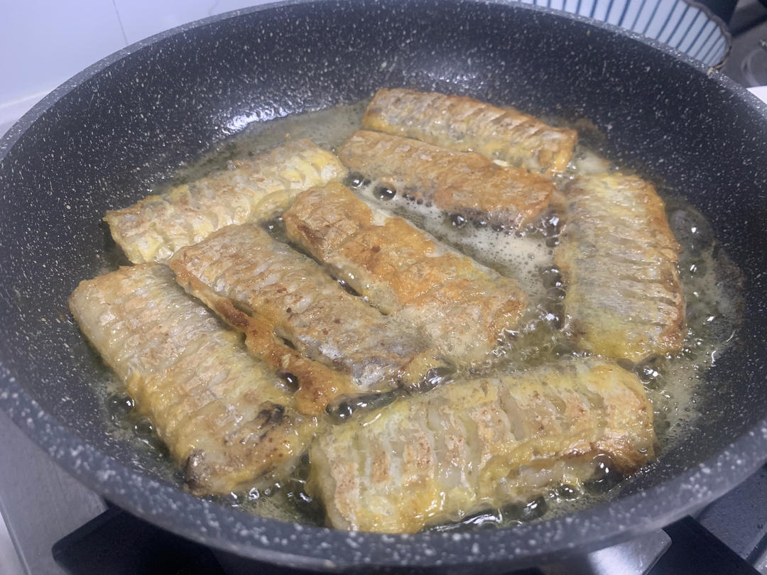 零失误的红烧带鱼，经典家常菜，吃了就忘不掉的味道