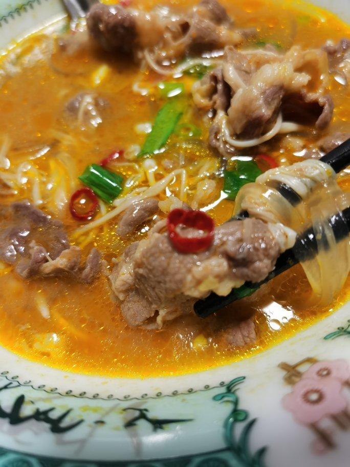 一包到味酸汤肥牛