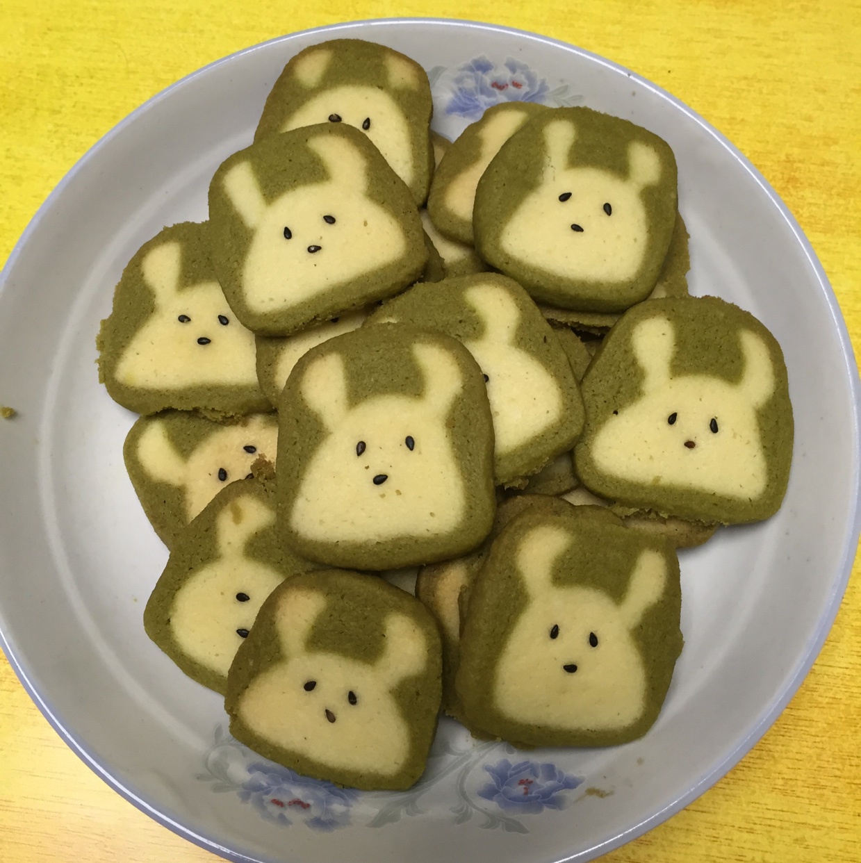 抹茶兔兔曲奇（比熊猫简单！超详细实物图+超良心手绘图）