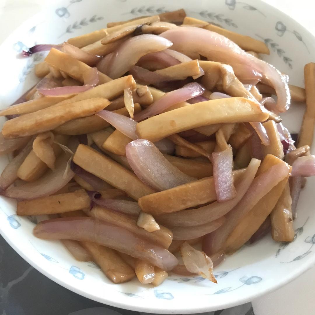 洋葱遇到杏鲍菇