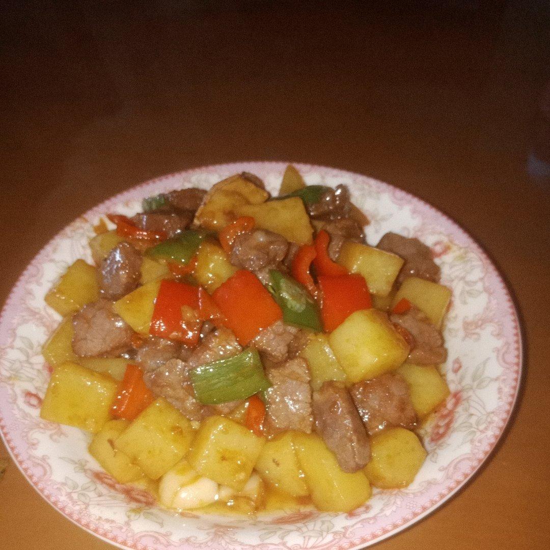 土豆炖牛肉