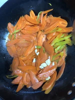 超有营养的清炒胡萝卜🥕的做法 步骤5