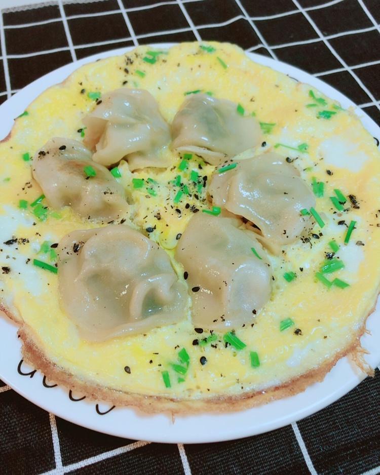 蛋抱煎饺（速冻饺）