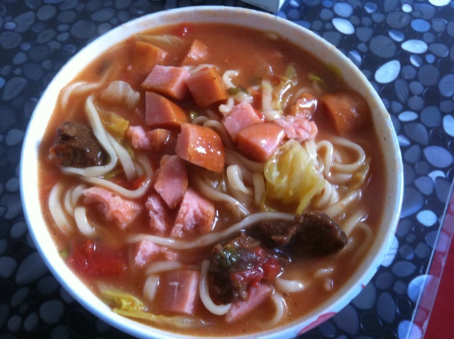 香辣酸汤面