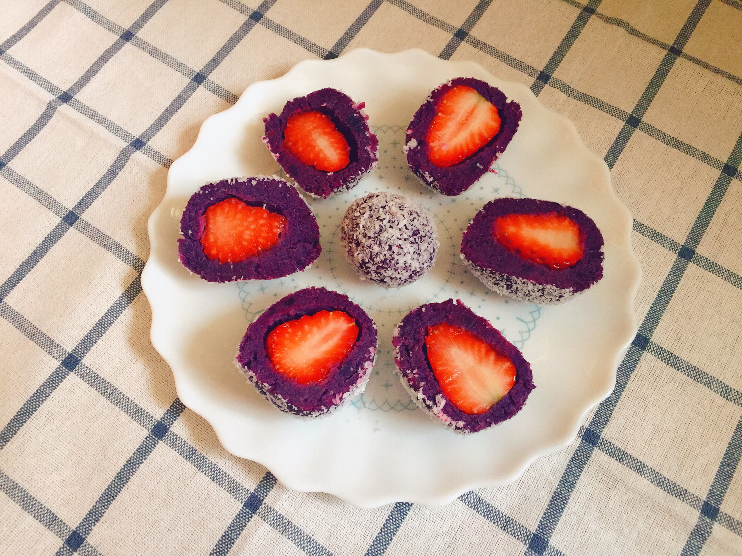 椰蓉紫薯草莓大福的做法