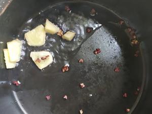 土豆牛肉粉丝煲的做法 步骤6