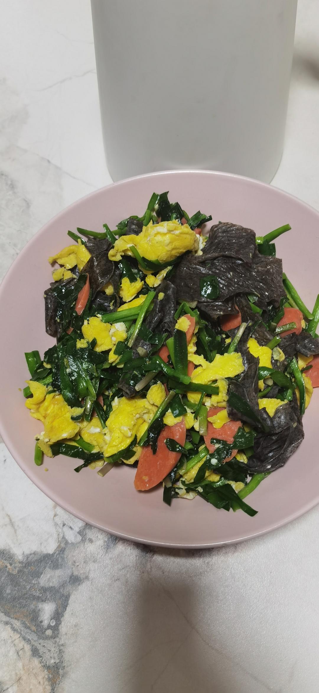 韭菜炒鸡蛋——三分钟快手下饭菜 掌握火候的秘诀