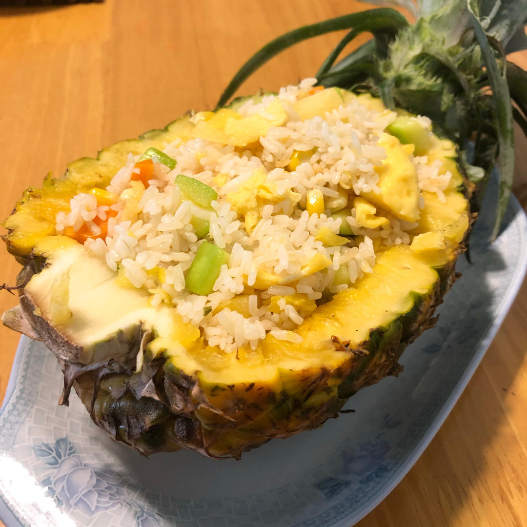 酸酸甜甜就是🍍菠萝炒饭