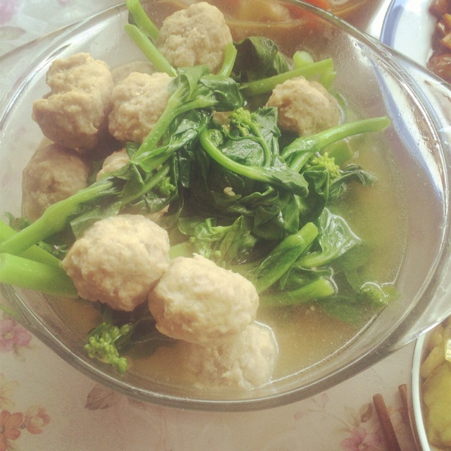 青菜圆子汤